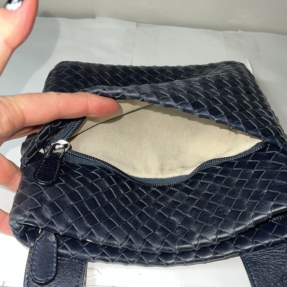 Serajean Ferrara Navy Blue Woven Leather Ziptop Crossbody Bag Made in Italy - Picture 6 of 12